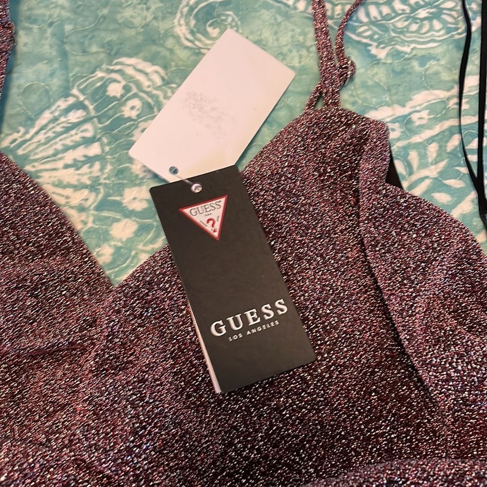 GUESS   - Picture 2 of 8